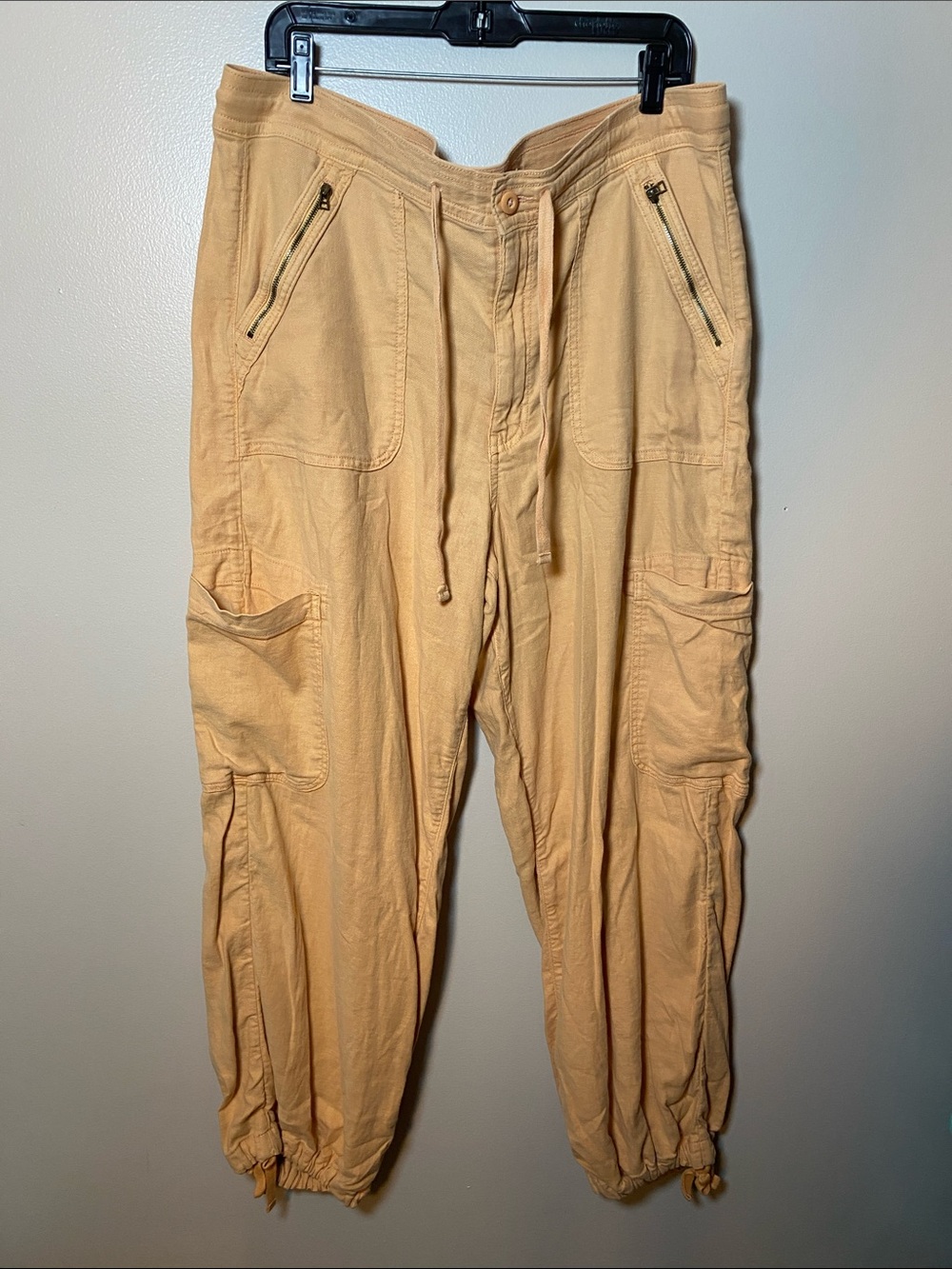 American Eagle Straight Leg Cargo Pants Peach
